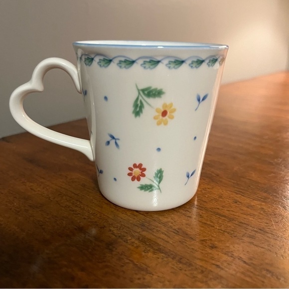 Vintage, Teddy and Honey by NIKKO. Baby China. Bowl and cup - Picture 5 of 10